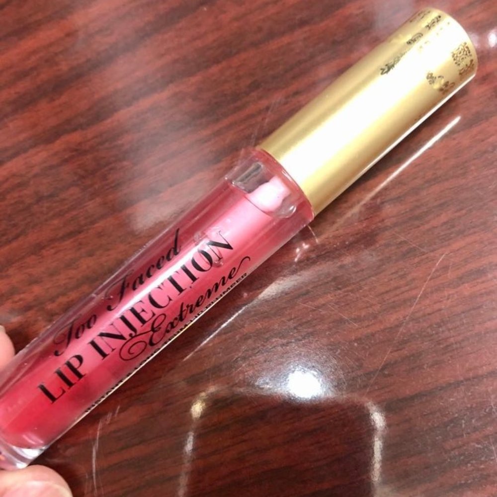 Too Faced Lip Injection Extreme Lipgloss Lip Pumper Brand New Never Used